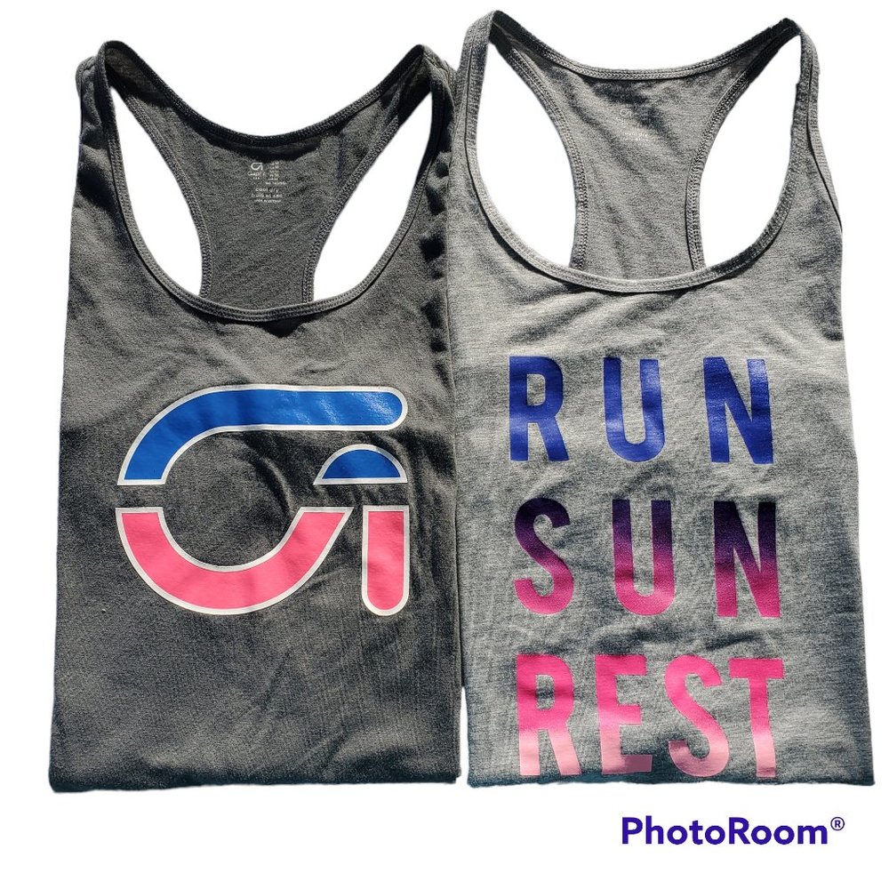 Gap Fit gray tank tops size medium, bundle 2 total items